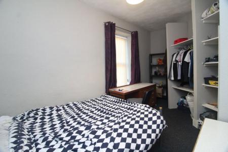 5 bedroom Property to let in Heavygate Road, S10 1PE