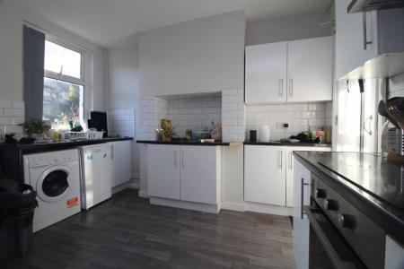 5 bedroom Property to let in Heavygate Road, S10 1PE