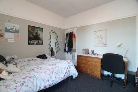 5 bedroom Property to let in Heavygate Road, S10 1PE