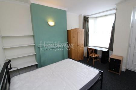 3 bedroom Property to let in Nairn Street, S10