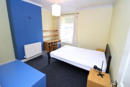 3 bedroom Property to let in Nairn Street, S10