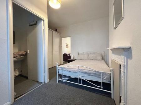 1 bedroom Property to let in Crookesmoor Road, S10 1BD