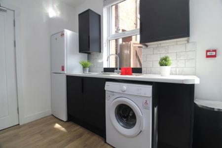 1 bedroom Property to let in Staniforth Road, S9 3FW