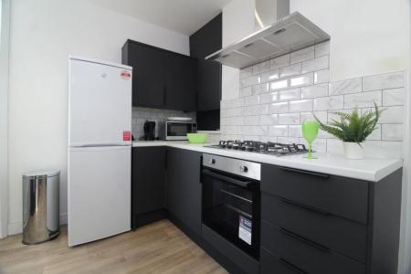 1 bedroom Property to let in Staniforth Road, S9 3FW