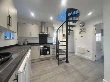 2 bedroom Property to let in Firth Park Road, S5