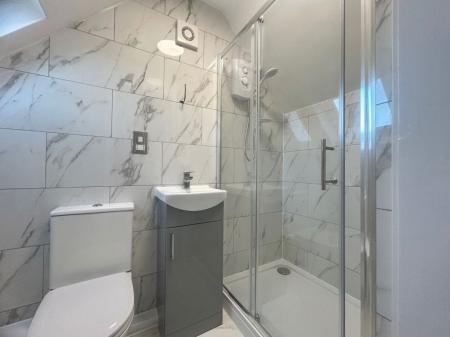 2 bedroom Property to let in Firth Park Road, S5