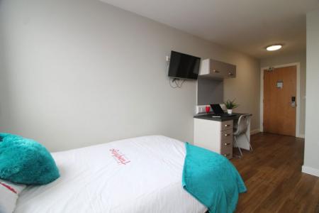 1 bedroom Studio flat to let in Sovereign House, S1 2DW