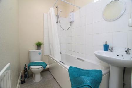 5 bedroom Property to let in Brighton Terrace Road, S10 1NU