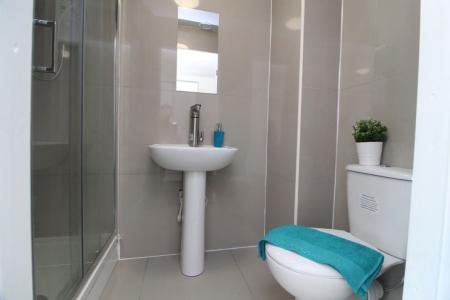 1 bedroom Property to let in Infirmary Road, S6 3DH