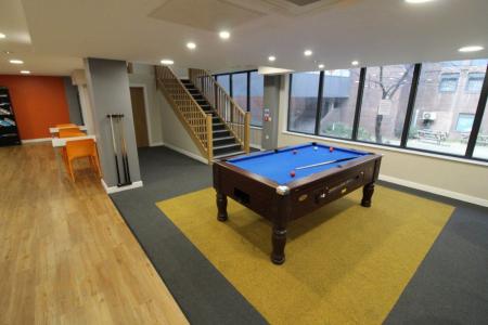 1 bedroom Studio flat to let in S1 - Queen Street - Available OCT 2025