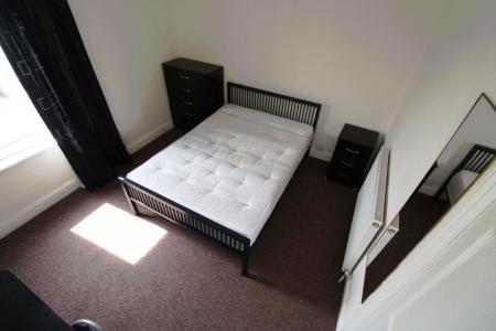 3 bedroom Property to let in S2 - City Road - 8am to 8pm Viewings