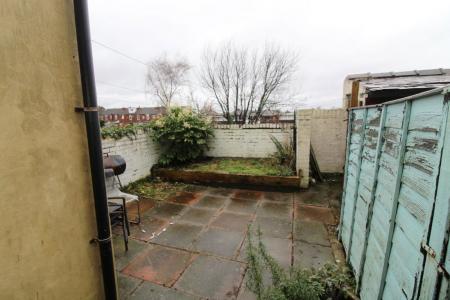 2 bedroom Property to let in S8 - Mount View Road - Available Now