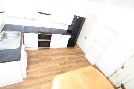 2 bedroom Property to let in S8 - Mount View Road - Available Now