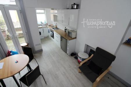 1 bedroom Property to let in S7 - Abbeydale Road - Available Now