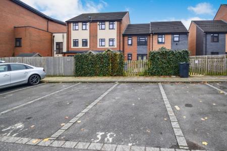 2 bedroom Terraced House for sale in Kiln View, Hanley, ST1
