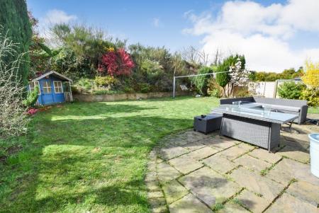 4 bedroom Detached house for sale in Melchester Grove, Stoke-On-Trent, ST3