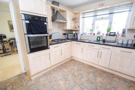 4 bedroom Detached house for sale in Melchester Grove, Stoke-On-Trent, ST3