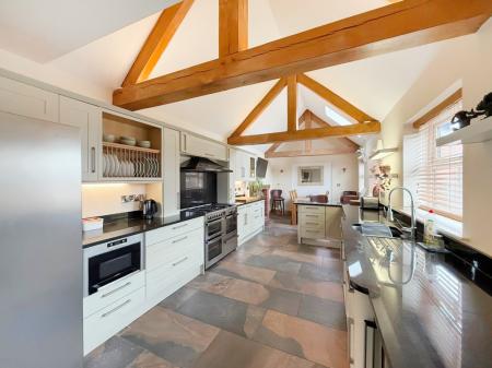 6 bedroom Detached house for sale in Saltersford Lane, Alton, ST10