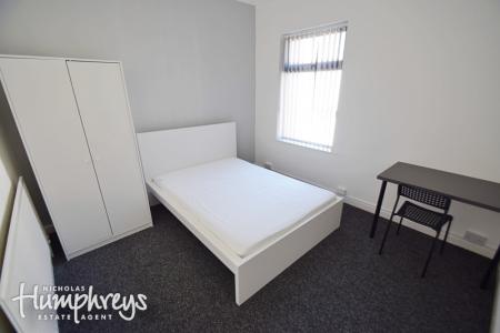 3 bedroom Terraced House for sale in Conway Street, Shelton, Stoke-On-Trent, ST4