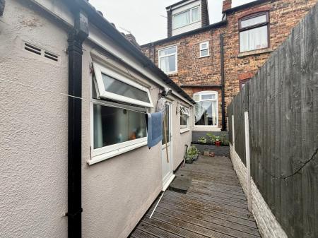 3 bedroom Terraced House for sale in Moorland Road, Burslem, ST6