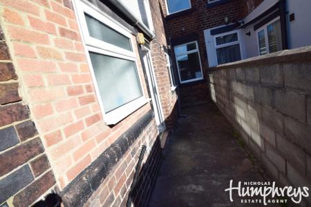 4 bedroom House share to let in Ashford Street, Shelton, Stoke-On-Trent, ST4
