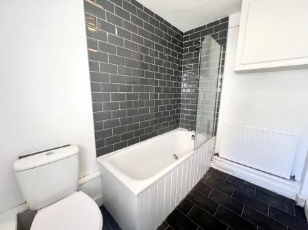 4 bedroom House share to let in Ashford Street, Shelton, Stoke-On-Trent, ST4