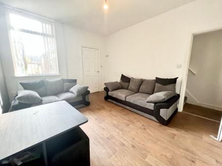 4 bedroom House share to let in Ashford Street, Shelton, Stoke-On-Trent, ST4