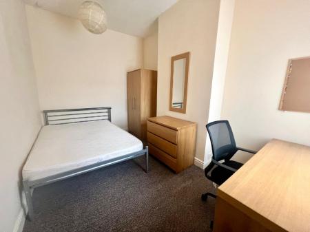 4 bedroom Terraced House to let in Boughey Road, Shelton, Stoke-On-Trent, ST4