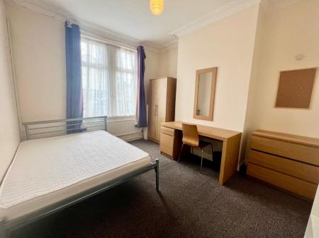 4 bedroom Terraced House to let in Boughey Road, Shelton, Stoke-On-Trent, ST4