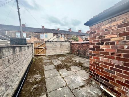 4 bedroom Terraced House to let in Boughey Road, Shelton, Stoke-On-Trent, ST4