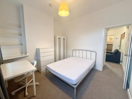 3 bedroom House share to let in Elgin Street, Shelton, Stoke-On-Trent, ST4