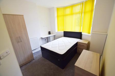 1 bedroom House share to let in Leek Road, Joiners Square, Shelton, Stoke-On-Trent, ST1