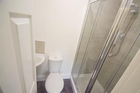 1 bedroom House share to let in Leek Road, Joiners Square, Shelton, Stoke-On-Trent, ST1