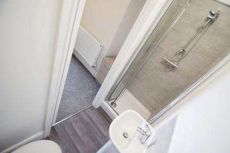 1 bedroom House share to let in Leek Road, Joiners Square, Shelton, Stoke-On-Trent, ST1