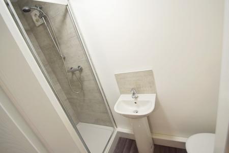 1 bedroom House share to let in Leek Road, Joiners Square, Shelton, Stoke-On-Trent, ST1