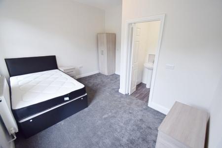 1 bedroom House share to let in Leek Road, Joiners Square, Shelton, Stoke-On-Trent, ST1