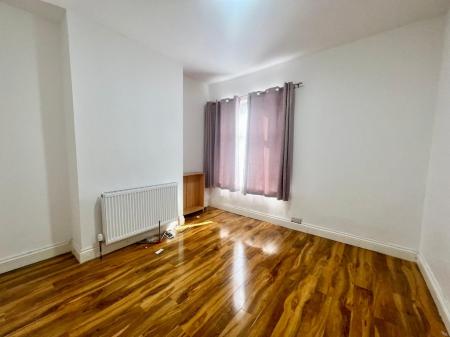 2 bedroom Terraced House to let in Newfield Street, Tunstall, ST6