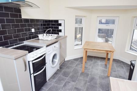 1 bedroom Studio flat to let in Regent Road, Hanley, ST1