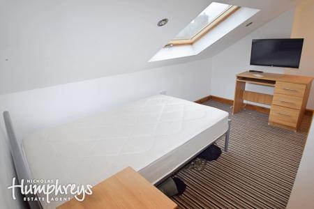 5 bedroom Terraced House to let in Seaford Street, Shelton, Stoke-On-Trent, ST4