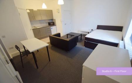 1 bedroom House share to let in King Street, Newcastle-Under-Lyme, ST5