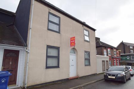 6 bedroom House share to let in Wharf Street, Newcastle-Under-Lyme, ST5