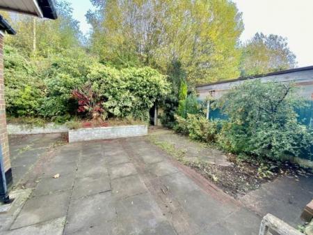 5 bedroom Terraced House to let in Church Street, Silverdale, ST5
