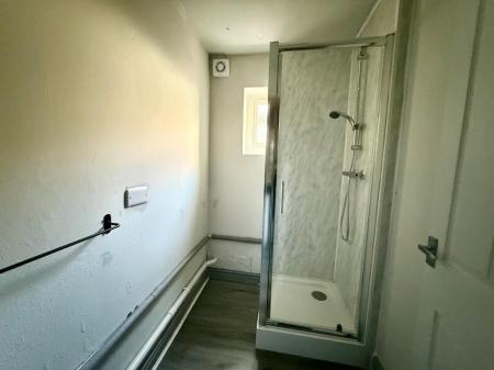 5 bedroom Terraced House to let in Newcastle Street, Silverdale, ST5
