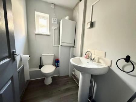 5 bedroom Terraced House to let in Newcastle Street, Silverdale, ST5