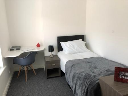 4 bedroom Terraced House to let in Queen Anne Street, Shelton, Stoke-On-Trent, ST4