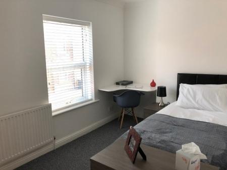 4 bedroom Terraced House to let in Queen Anne Street, Shelton, Stoke-On-Trent, ST4