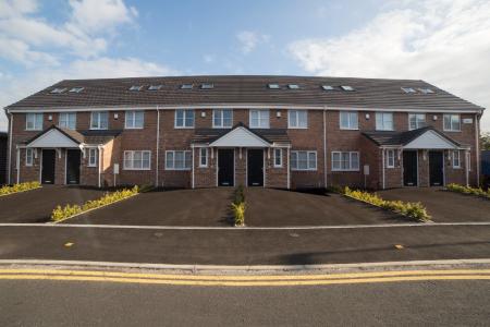 Lyme Valley Mews, Newcastle-Under-Lyme, ST5