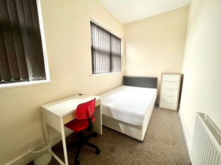 6 bedroom House share to let in Crowther Street, Shelton, Stoke-On-Trent, ST4