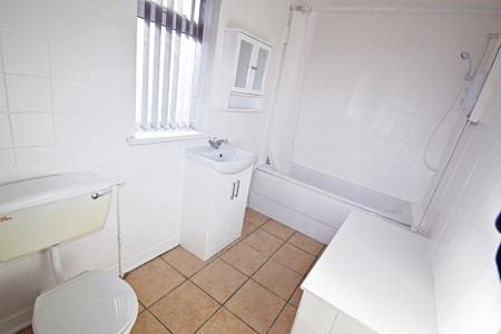 4 bedroom Terraced House to let in St. Georges Road, Newcastle-Under-Lyme, ST5