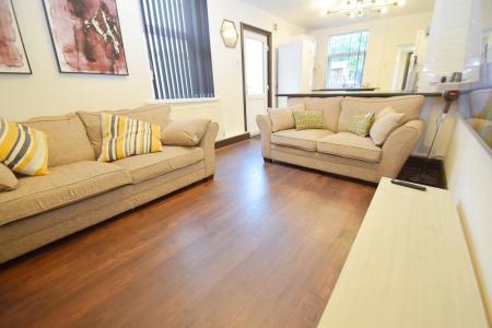 5 bedroom House share to let in Sheppard Street, Penkhull, Stoke-On-Trent, ST4